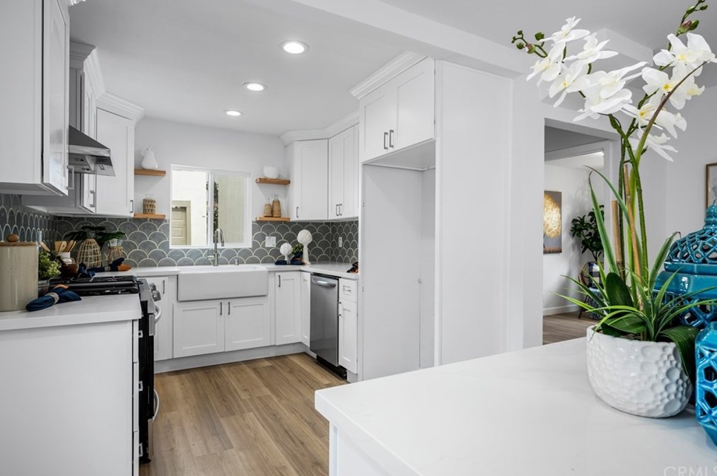 5415 Chesley Ave, Los Angeles CA  90043-2422 exterior