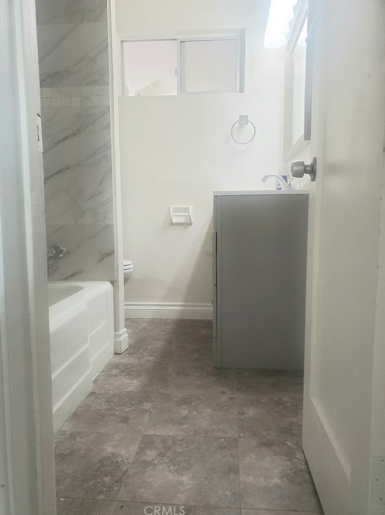 6547 Mission Ave, Twntynine Plm CA  92277-2949 exterior