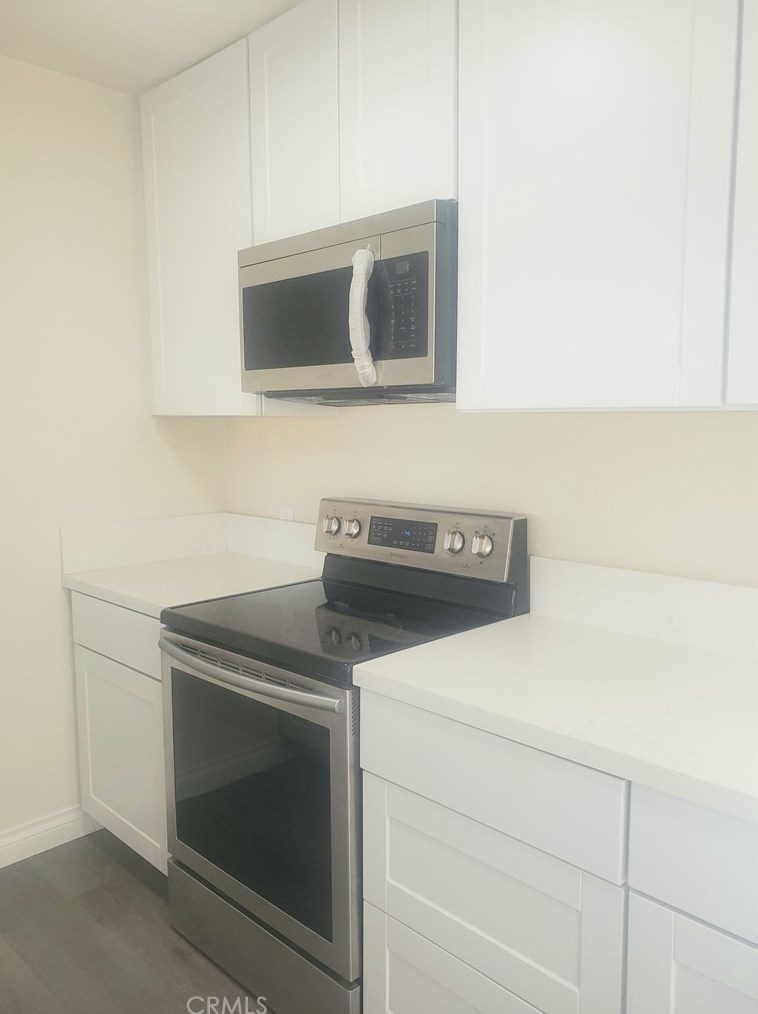 6547 Mission Ave, Twntynine Plm CA  92277-2949 exterior