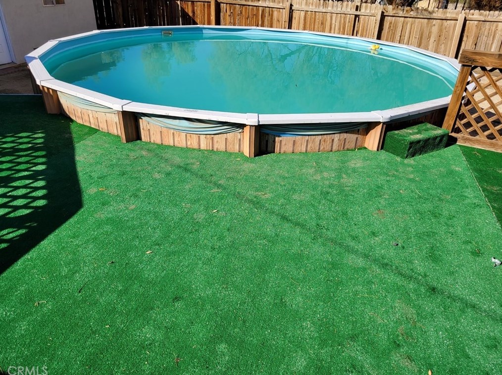 6547 Mission Ave, Twntynine Plm CA  92277-2949 exterior