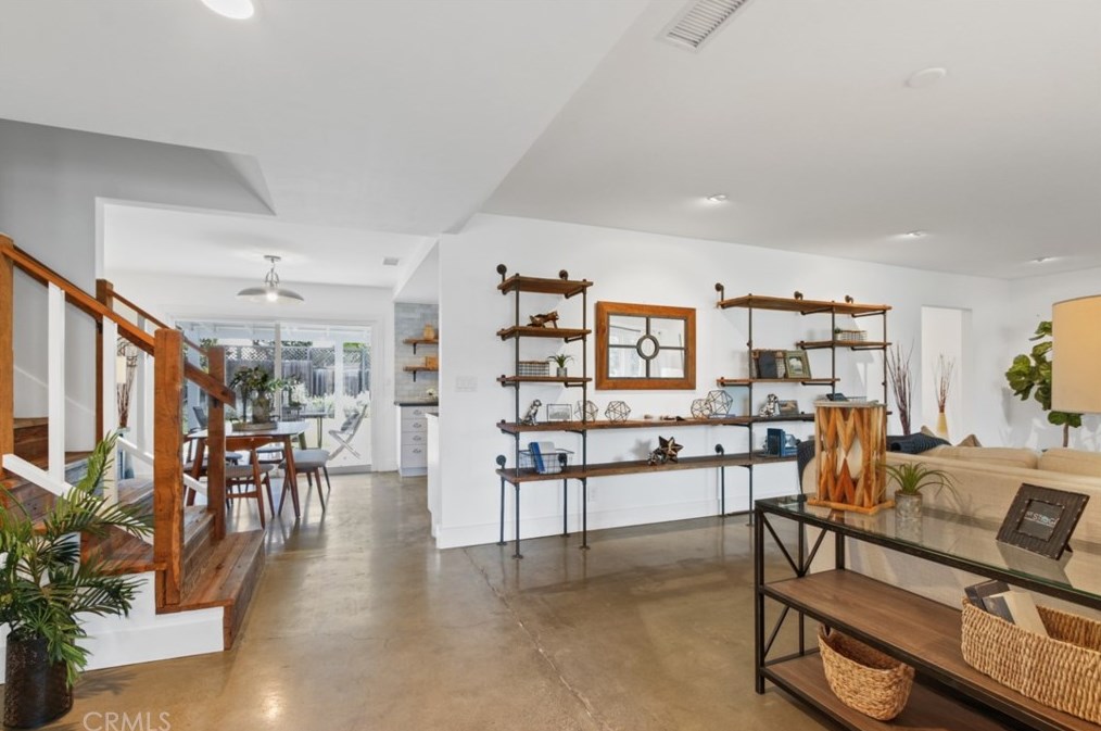 2712 Albatross Dr, Costa Mesa CA  92626-4714 exterior