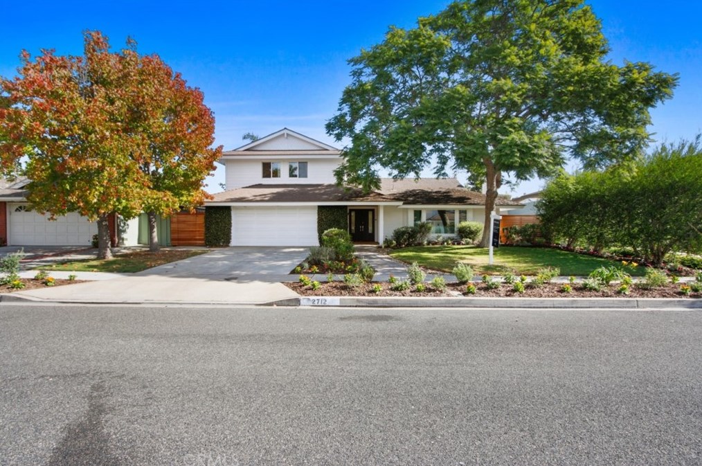 2712 Albatross Dr, Costa Mesa CA  92626-4714 exterior