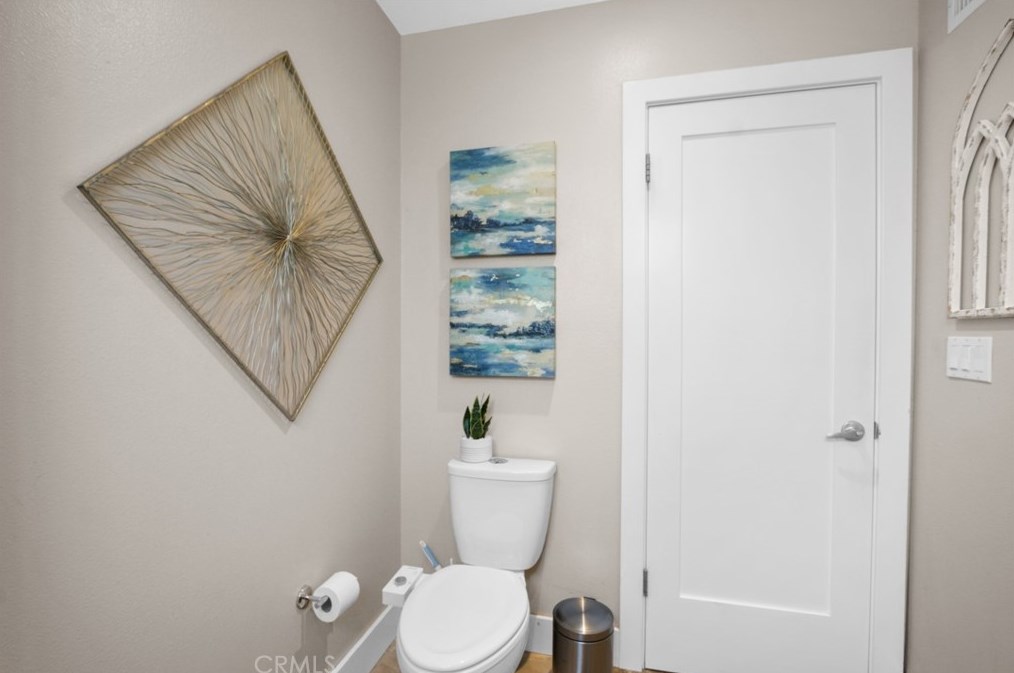 2712 Albatross Dr, Costa Mesa CA  92626-4714 exterior