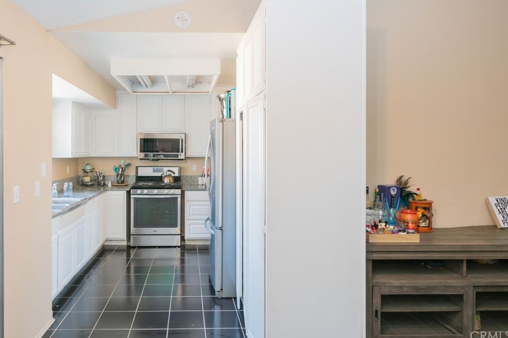 25566 Ericson Dr, Moreno Valley CA 92553-5036 exterior