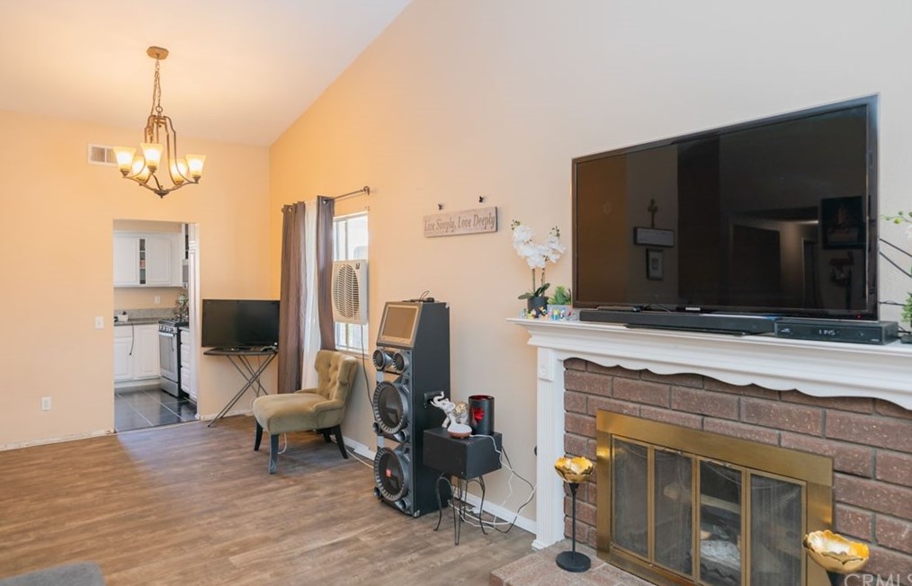 25566 Ericson Dr, Moreno Valley CA 92553-5036 exterior