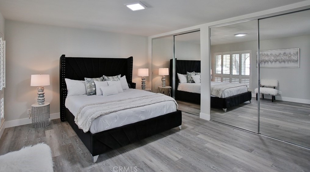 16411 Magellan Ln, Huntington Beach CA  92647-3528 exterior