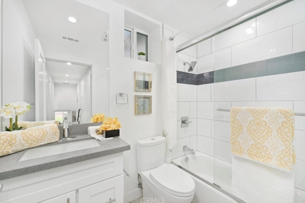 4842 Buchanan St, Los Angeles CA  90042-2219 exterior