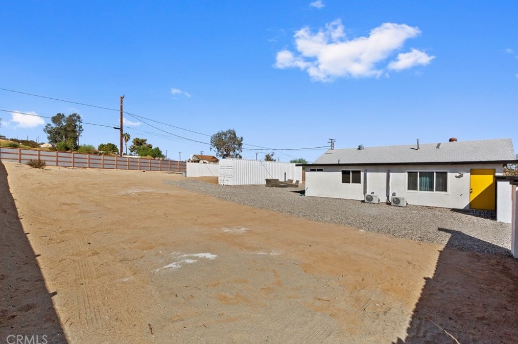 6544 Pine Ave, Twntynine Plm CA  92277-3246 exterior