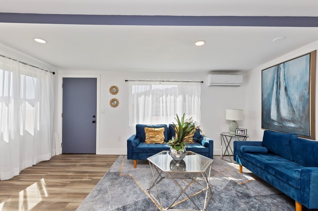 6544 Pine Ave, Twntynine Plm CA  92277-3246 exterior