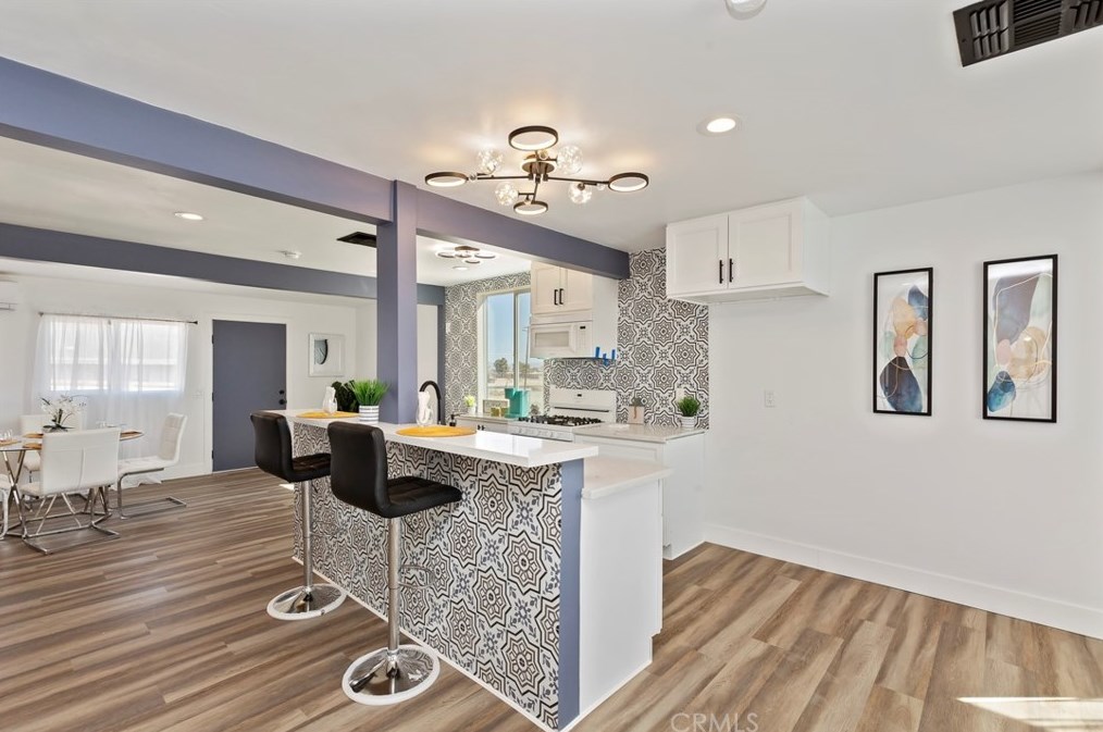 6544 Pine Ave, Twntynine Plm CA  92277-3246 exterior