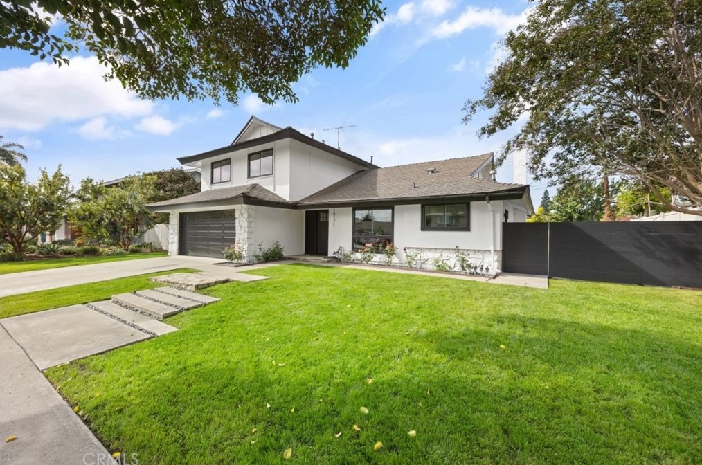 16171 Brimhall Ln, Huntington Beach CA  92647-3345 exterior