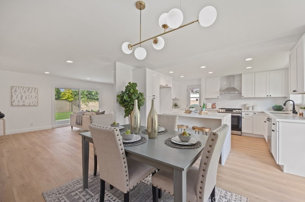 16171 Brimhall Ln, Huntington Beach CA  92647-3345 exterior