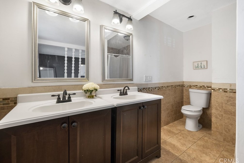 8605 Encina Ave, Fontana CA  92335-3920 exterior