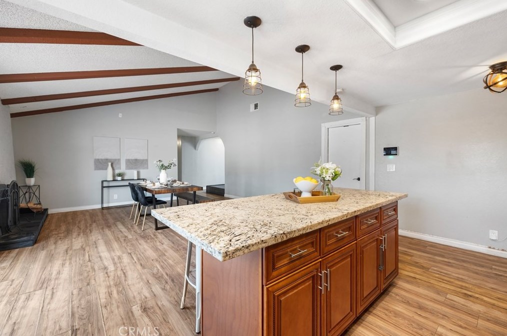 8605 Encina Ave, Fontana CA  92335-3920 exterior