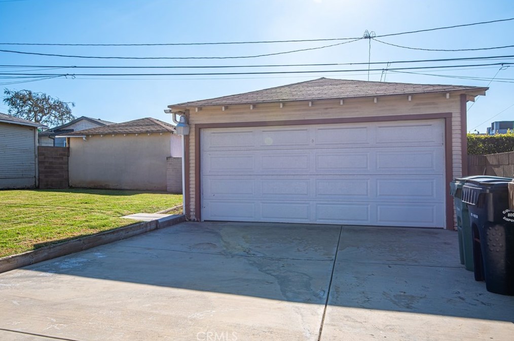 1722 108th St, Los Angeles CA  90047-4413 exterior