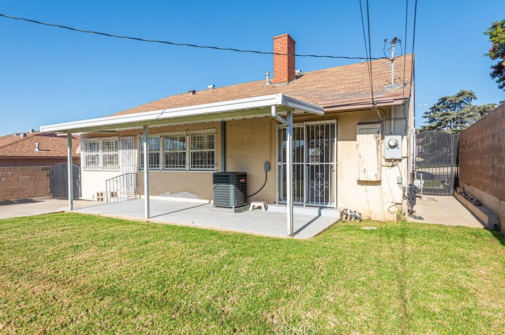 1722 108th St, Los Angeles CA  90047-4413 exterior