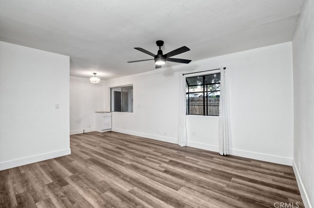 1216 Kent Ave, Escondido CA  92027-1416 exterior