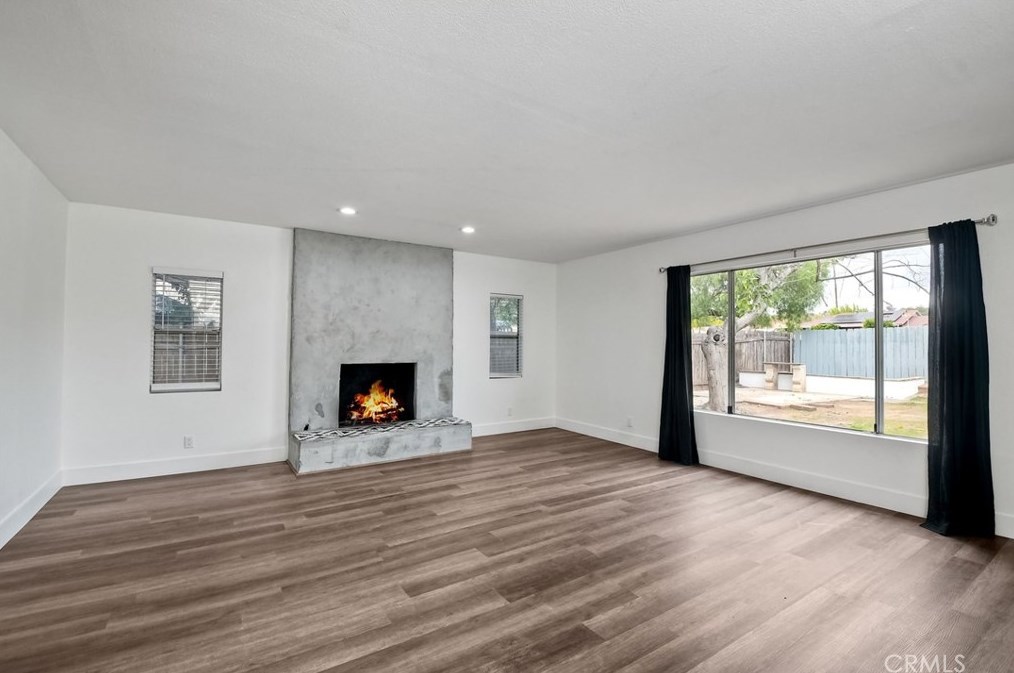 1216 Kent Ave, Escondido CA  92027-1416 exterior