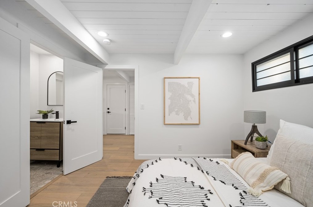 2207 Micheltorena St, Los Angeles CA  90039-3020 exterior