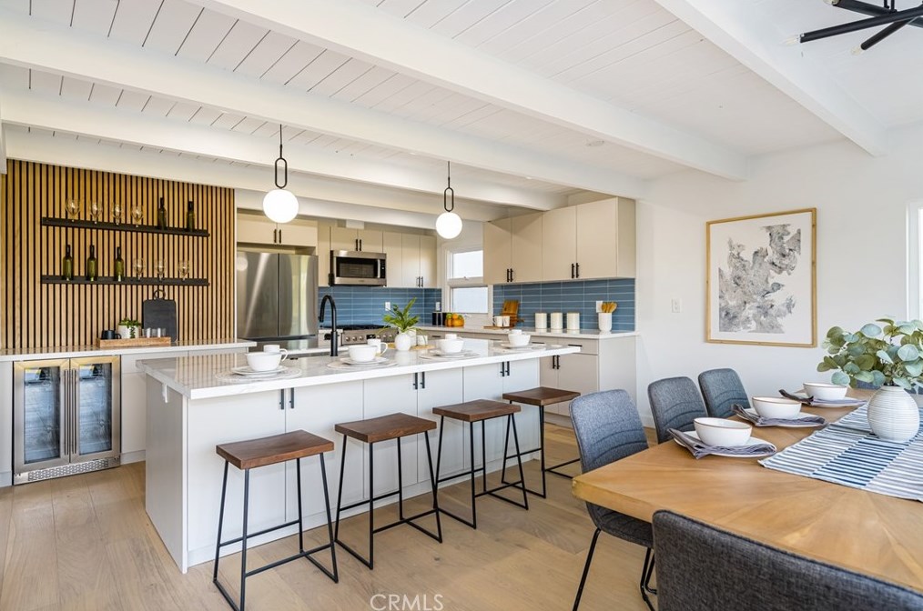 2207 Micheltorena St, Los Angeles CA  90039-3020 exterior