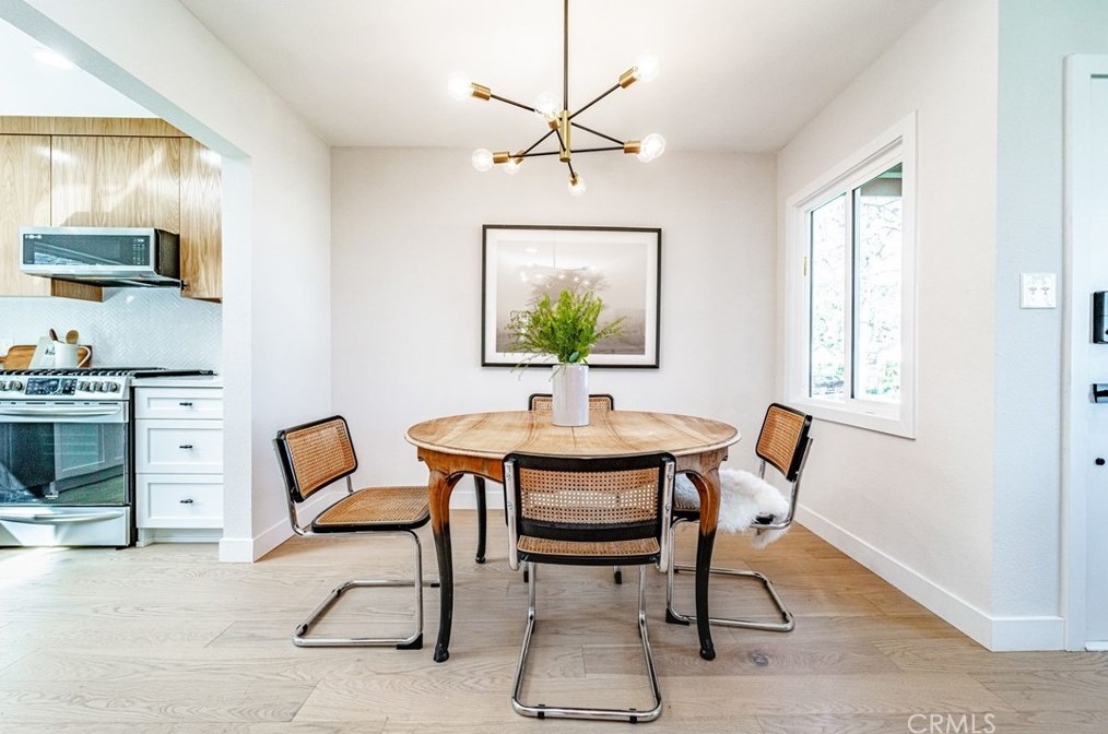 7451 Midfield Ave, Los Angeles CA  90045-3229 exterior