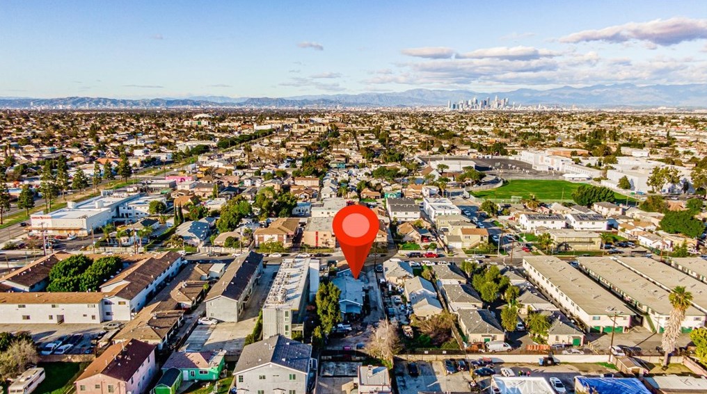 816 Colden Ave, Los Angeles CA  90044-4788 exterior