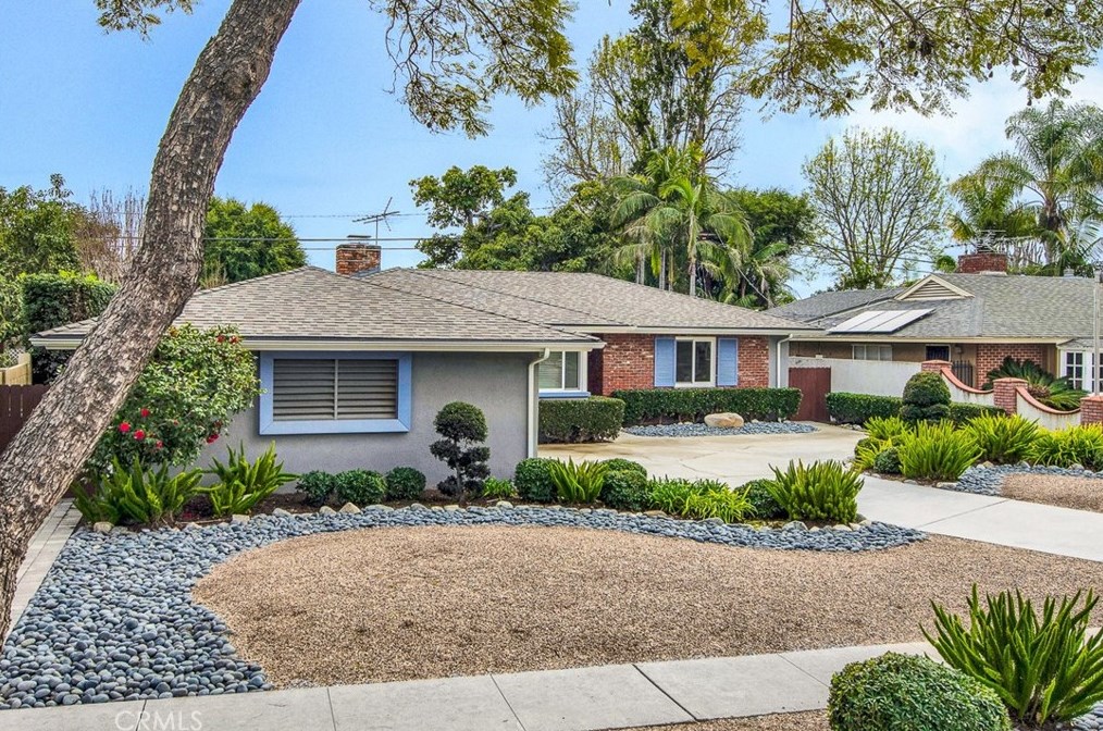 1208 Park Ln, Santa Ana CA  92706-1423 exterior