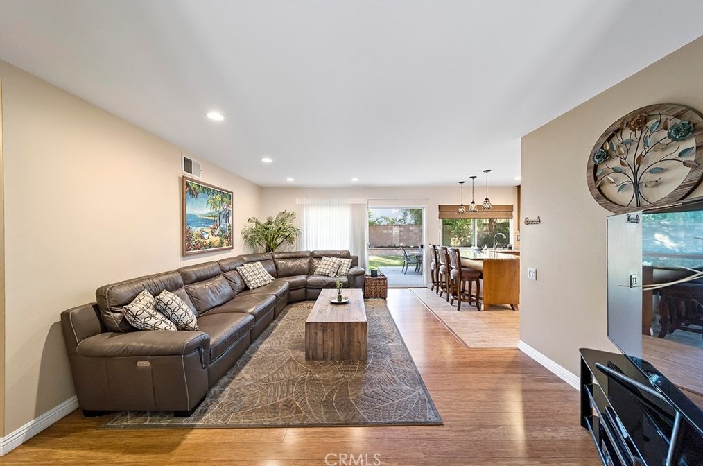 12700 Oakthorn Ln, La Mirada CA  90638-2521 exterior