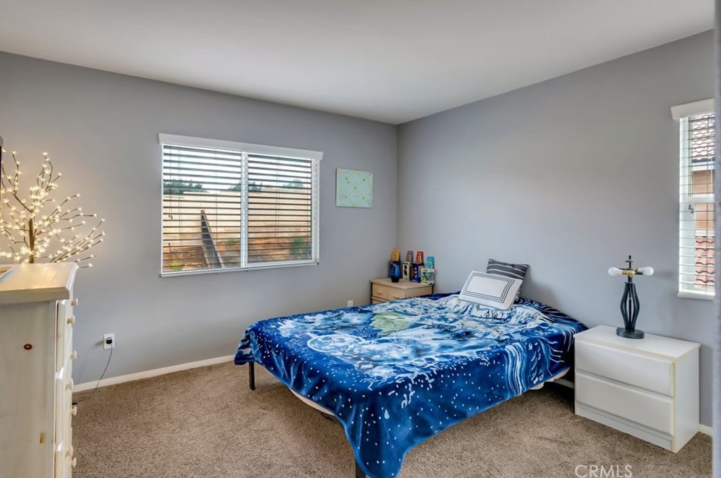 27665 Hackberry St, Murrieta CA  92562-4376 exterior