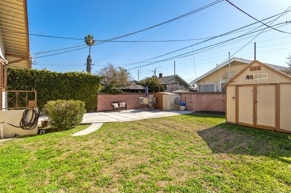 1438 37th Dr, Los Angeles CA  90018-4510 exterior