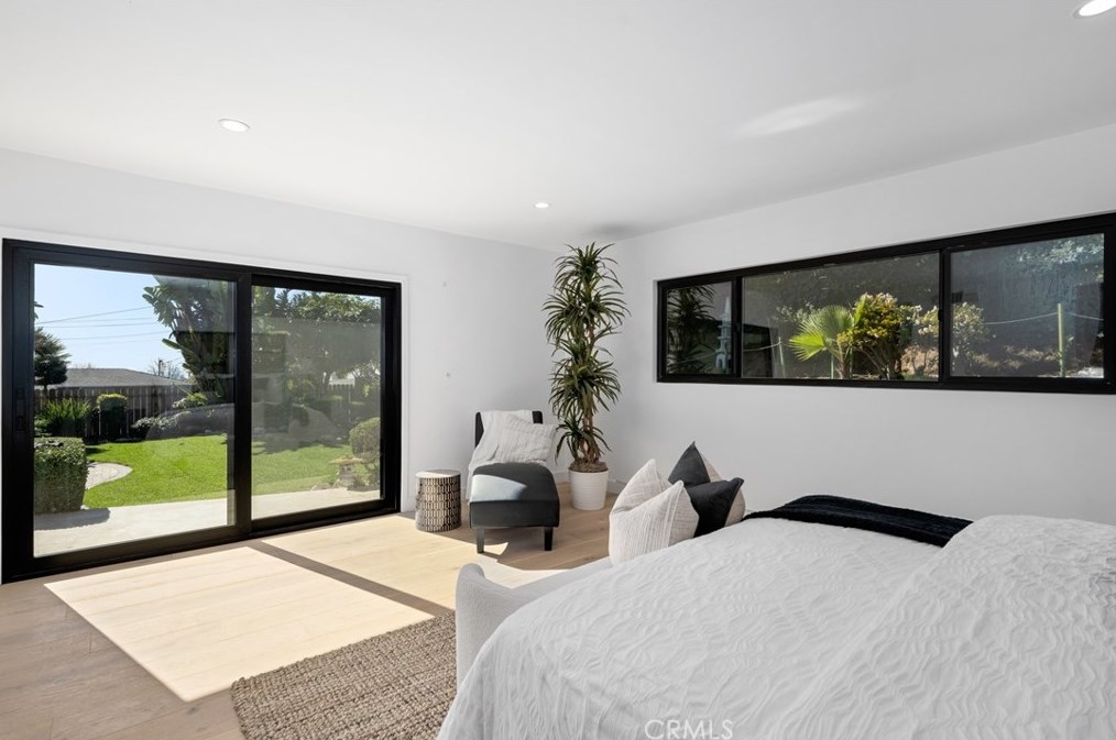 5419 Garth Ave, Los Angeles CA  90056-1115 exterior