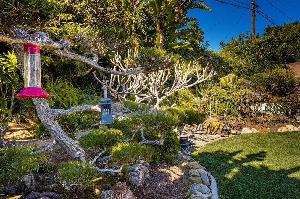 5419 Garth Ave, Los Angeles CA  90056-1115 exterior