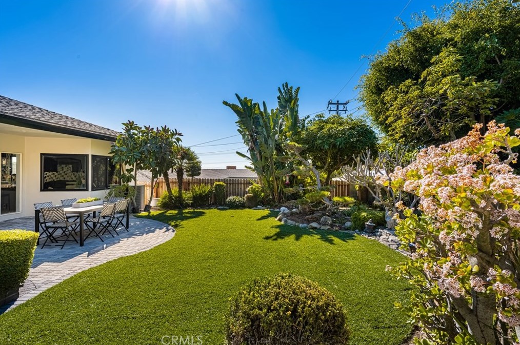 5419 Garth Ave, Los Angeles CA  90056-1115 exterior
