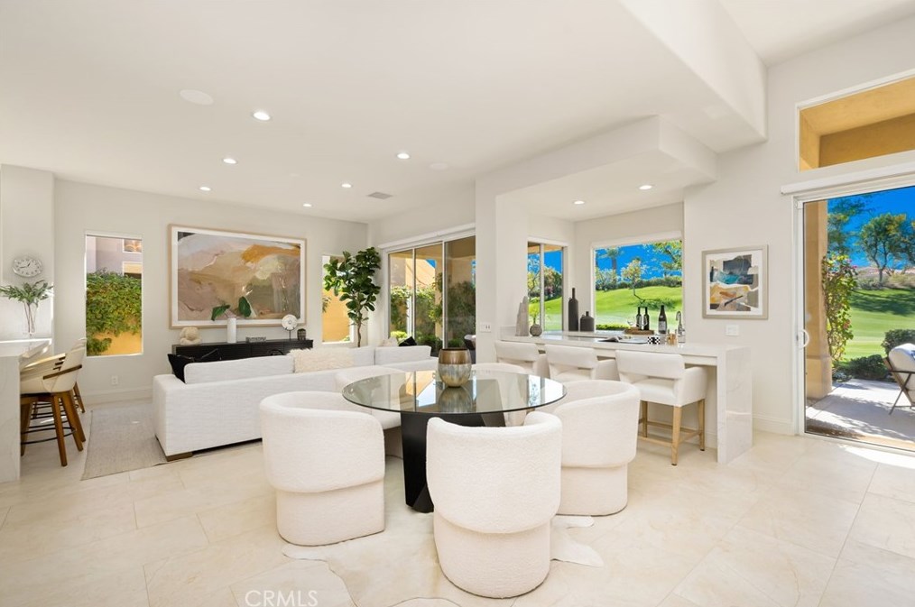 223 Desert Holly Dr, Palm Desert CA  92211-7410 exterior