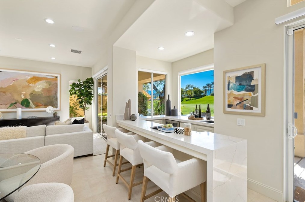 223 Desert Holly Dr, Palm Desert CA  92211-7410 exterior