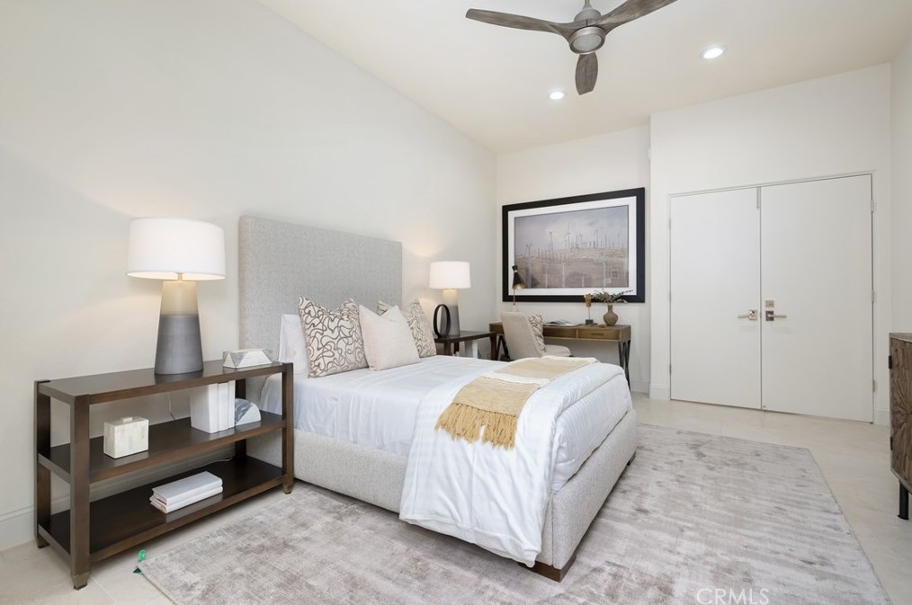 223 Desert Holly Dr, Palm Desert CA  92211-7410 exterior