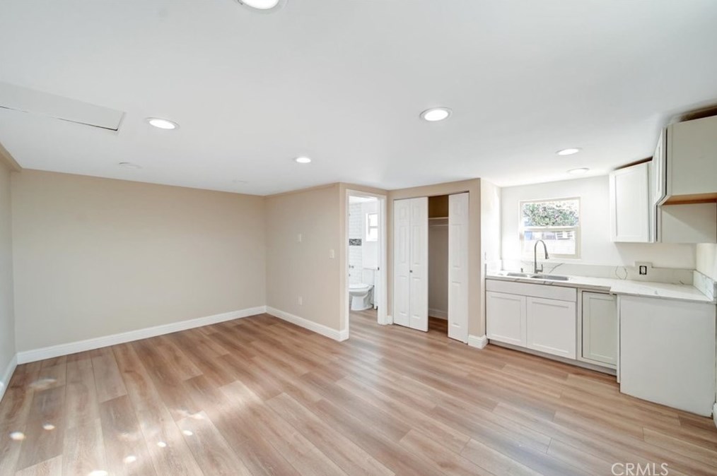 1660 57th St, Los Angeles CA  90011-5049 exterior