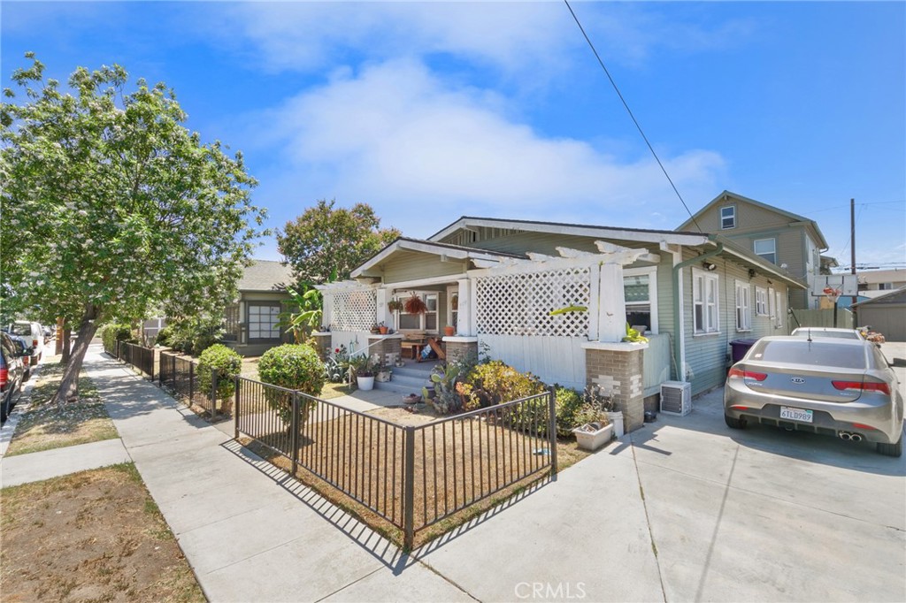 507 509 Rose Ave, Long Beach, CA 90802 - MLS PW23027863 - Coldwell Banker