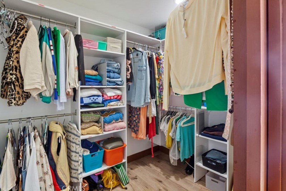 16362 Hollywood Ln, Huntington Beach CA  92649-2635 exterior