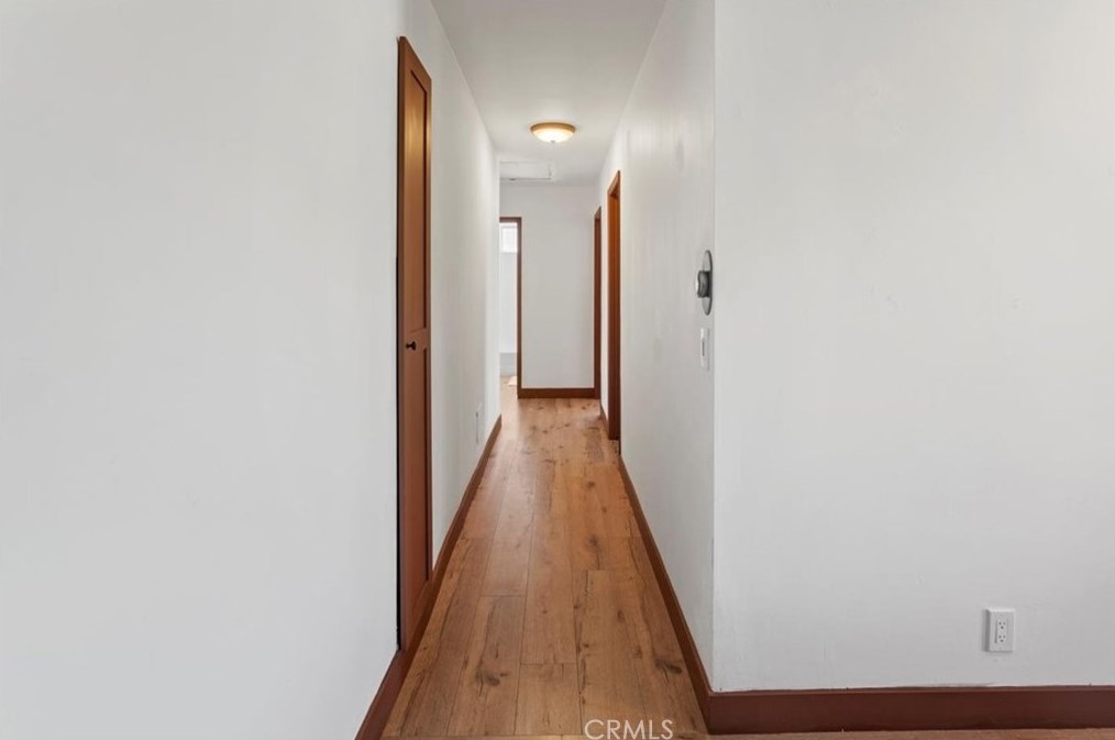 16362 Hollywood Ln, Huntington Beach CA  92649-2635 exterior