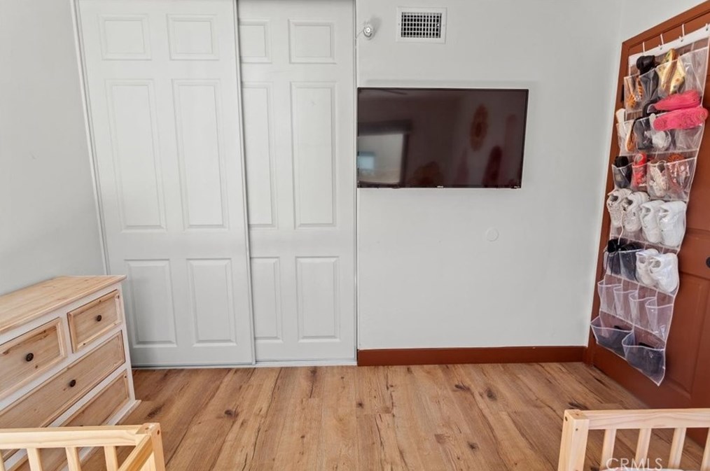 16362 Hollywood Ln, Huntington Beach CA  92649-2635 exterior