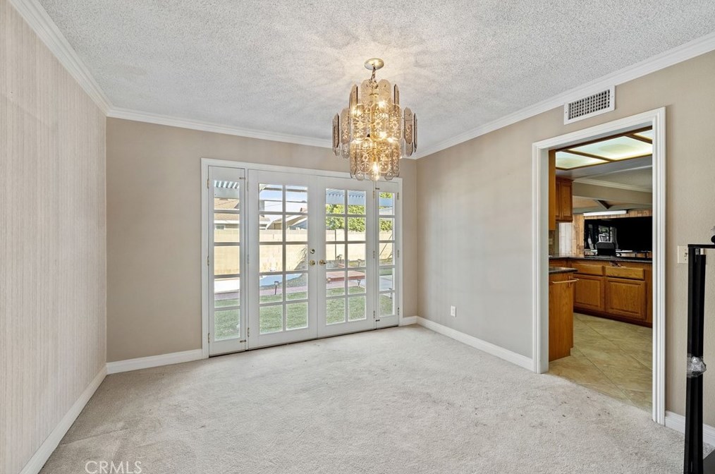 16042 Pitman Ln, Huntington Beach CA  92647-3433 exterior