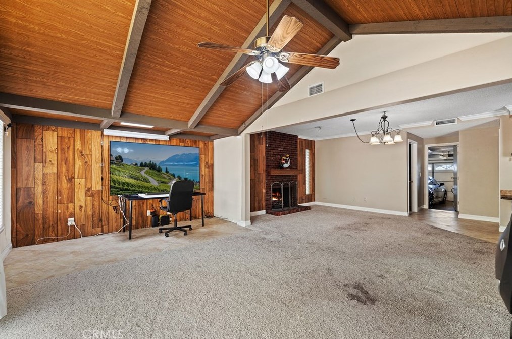 16042 Pitman Ln, Huntington Beach CA  92647-3433 exterior