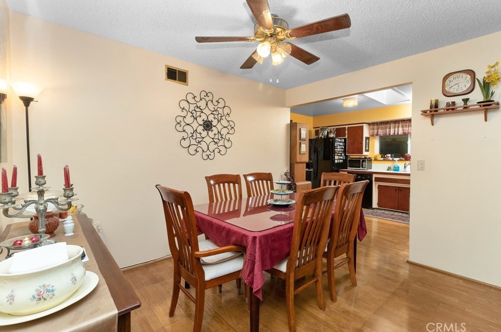 914 Mirasol St, Santa Ana, CA 92701