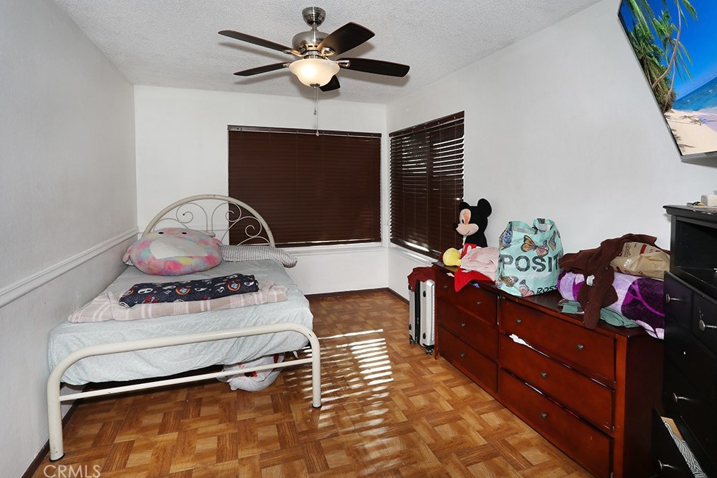 7420 Grace St, Fontana CA  92336-2379 exterior