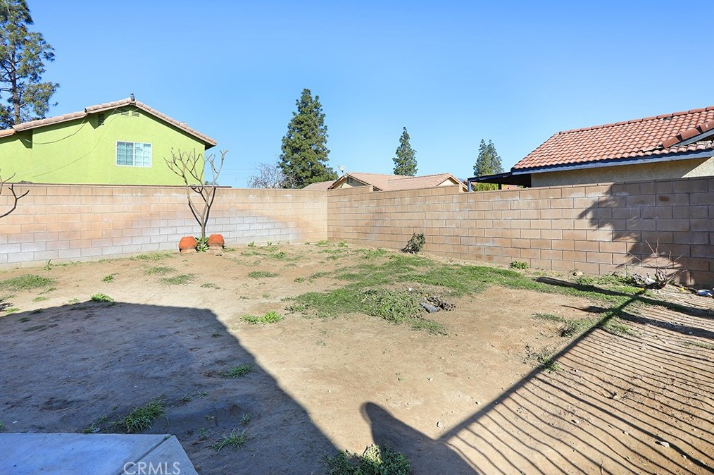 7420 Grace St, Fontana CA  92336-2379 exterior