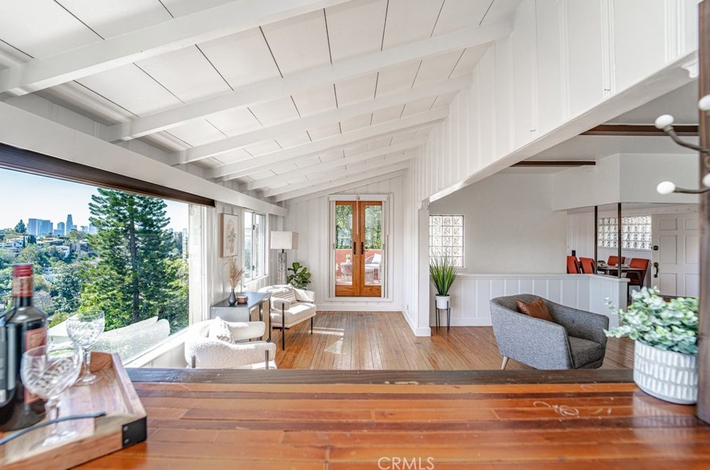 1774 Rotary Dr, Los Angeles CA  90026-1218 exterior