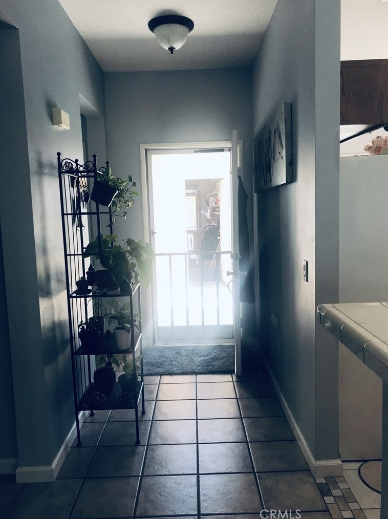 11660 Oak St, Apple Valley CA  92308-4951 exterior