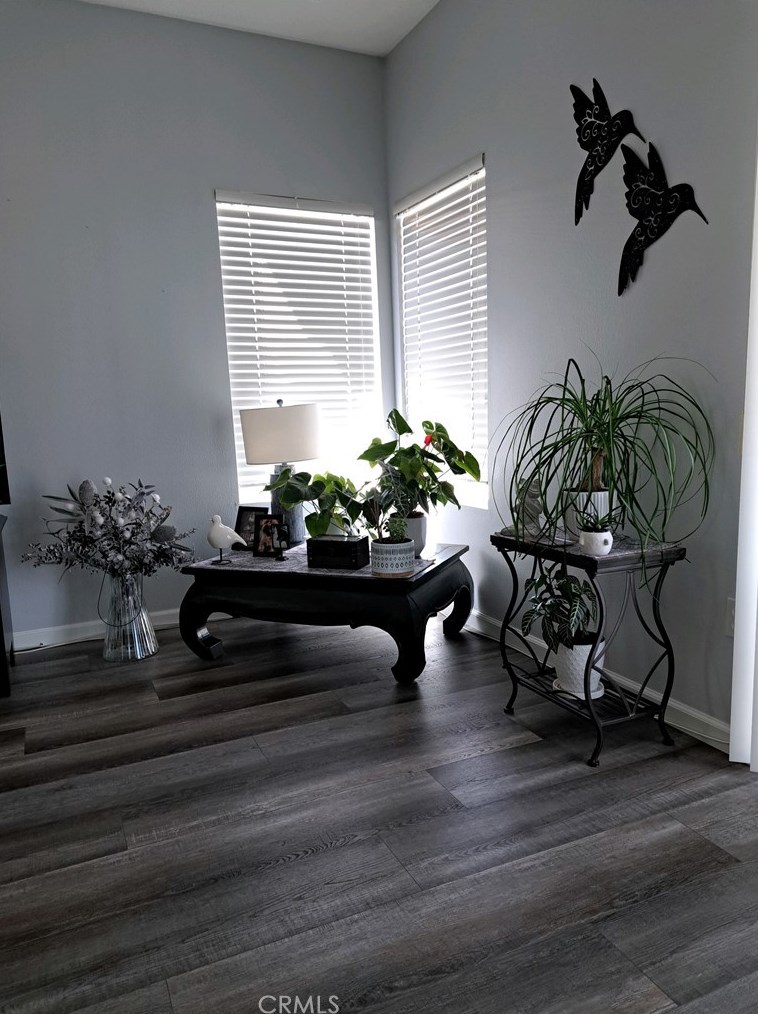 11660 Oak St, Apple Valley CA  92308-4951 exterior