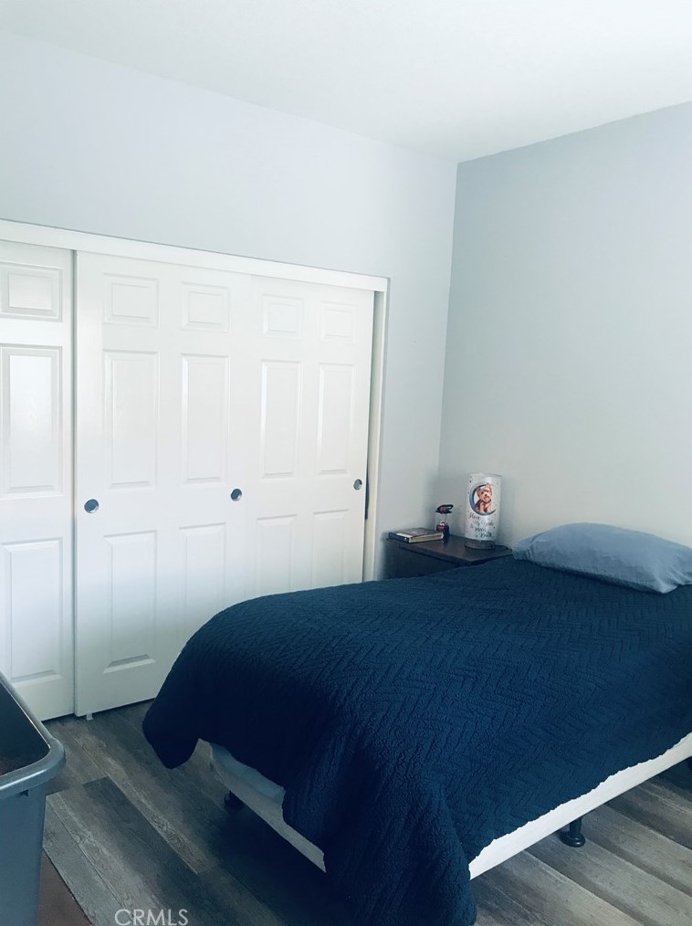 11660 Oak St, Apple Valley CA  92308-4951 exterior